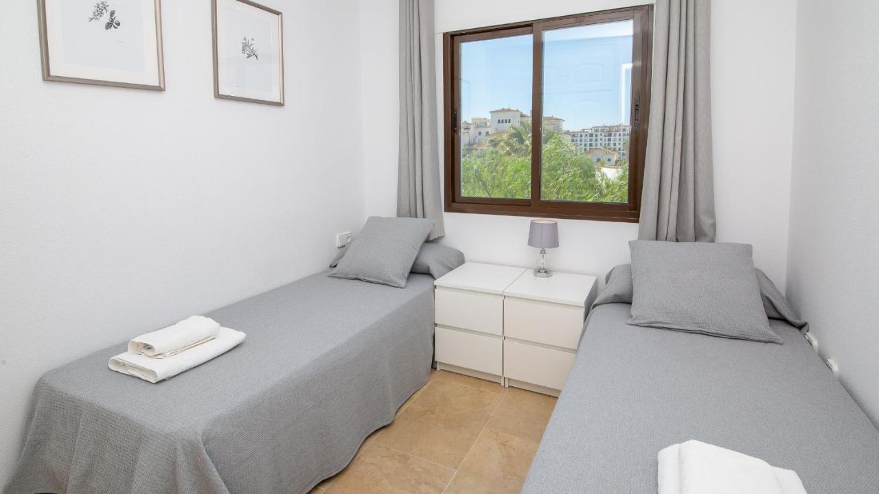 Apartment Lovely 2-bed In Marina De La Duquesa *