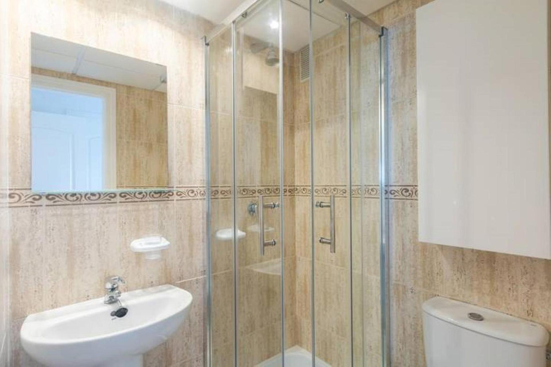 Lovely 2-bed In Marina De La Duquesa Apartment Castillo de Sabinillas